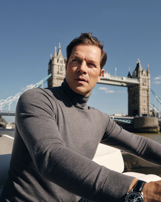 007 TURTLE NECK JUMPER