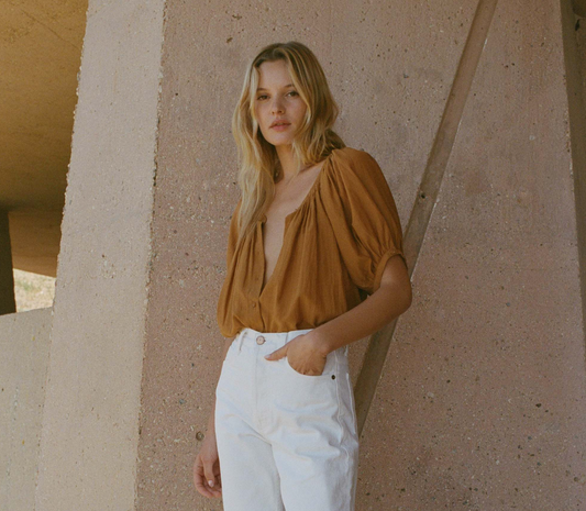 JUNE TOP
