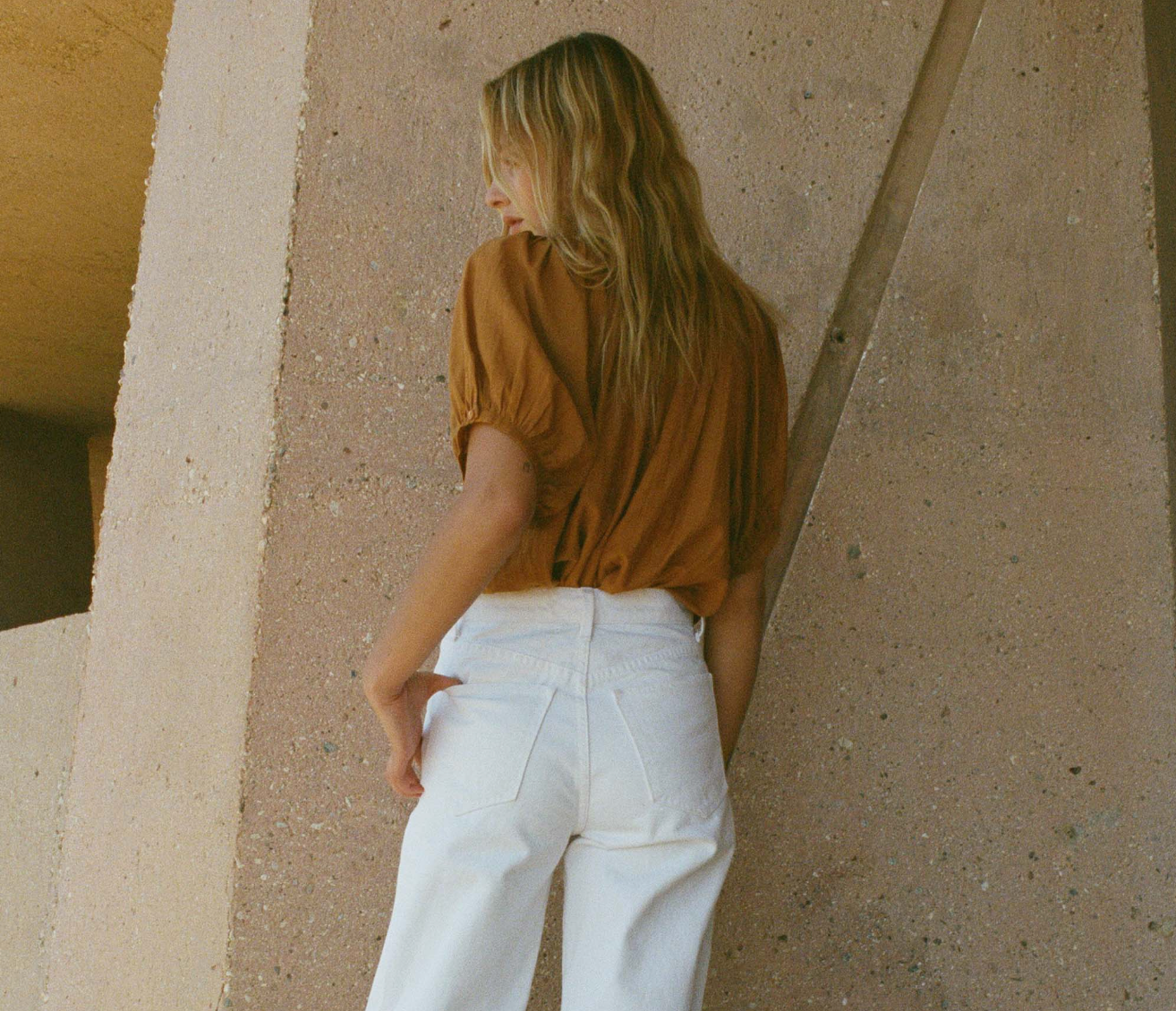 JUNE TOP