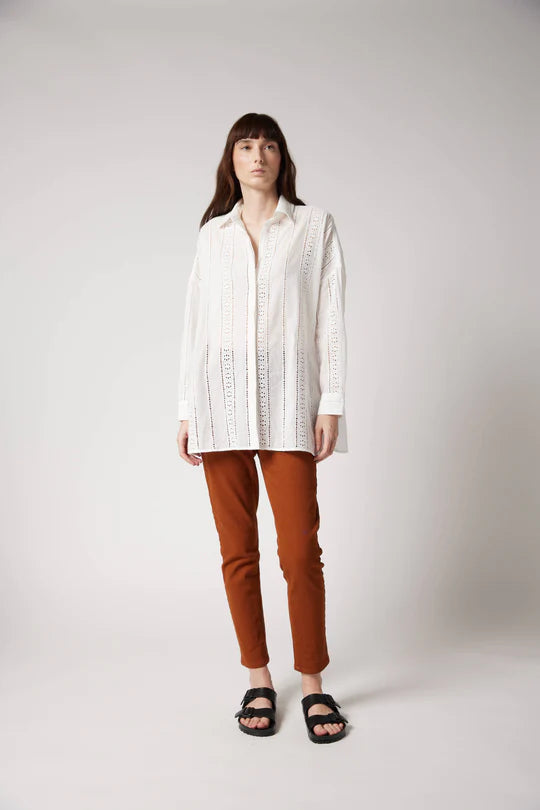 THE MODERN OVERSIZED LACE TUNIC