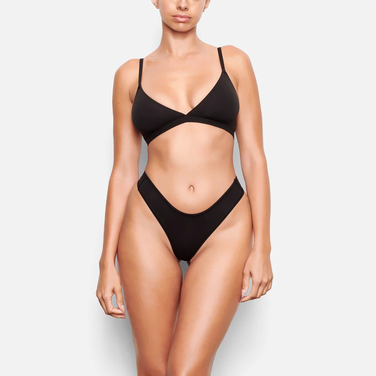 FITS EVERYBODY TRIANGLE BRALETTE